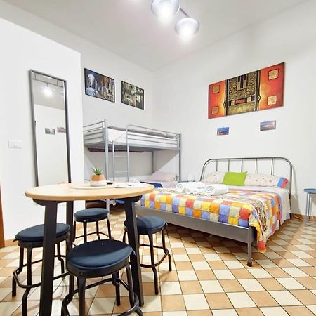 La Casina Di Promised Land Napoli Apartment Bagian luar foto