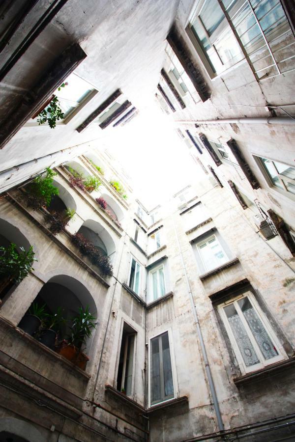 La Casina Di Promised Land Napoli Apartment Bagian luar foto